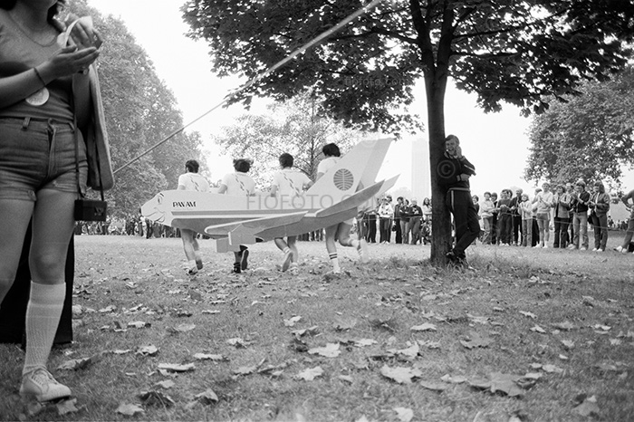 First National Fun Run. Hyde Park, London, Sunday, 28 September 1980. Which later developed into the London Marathon. Shows various participating runners and spectators.
