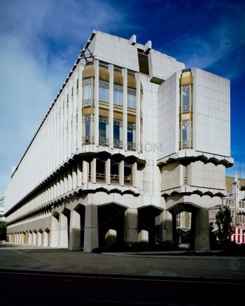 The Guildhall West Wing building, an extension to the main Guildhall, located in the Moorgate area of the City of London. Circa 1979