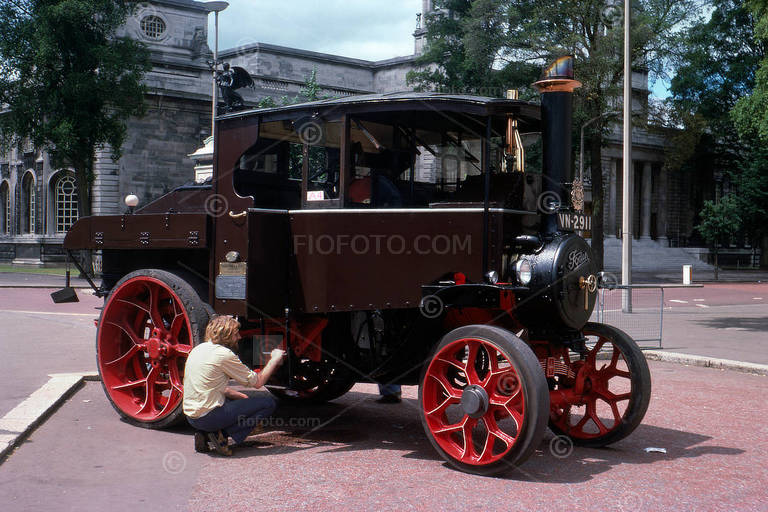 Antique, vintage Foden truck, serial/registration number number VN-2911. Display of vintage transport vehicles near Cardiff City Hall, Cardiff, South Wales. An event as part of the Queens' Silver Jubilee celebrations. Photo July 1977